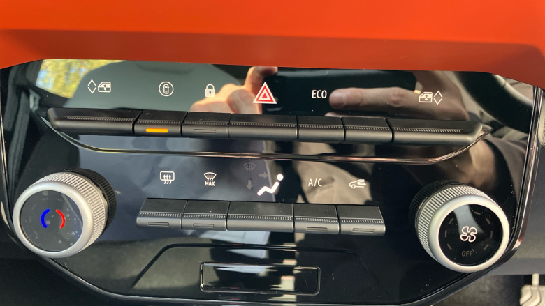 Dacia Spring 27kWh Expression 65 48kW 5dr Auto Electric Hatchback